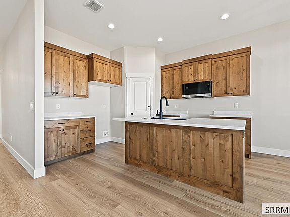 4th image of 3041 Blue Muse Rd