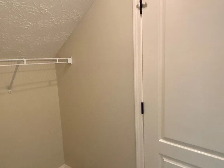 1018 Silver Lake Dr — Photo 41