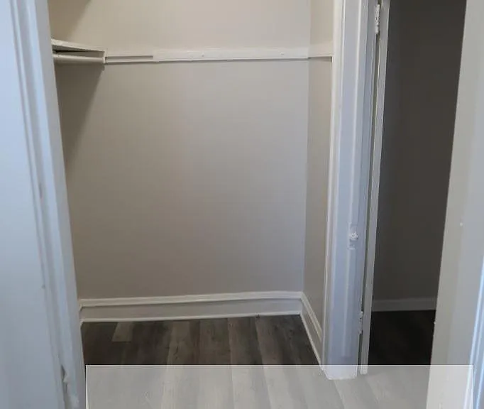 4477 N Elston Ave #108 — Photo 8