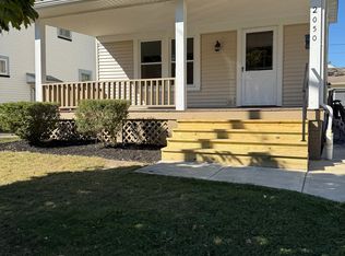 2050 Elmwood Ave, Lakewood, OH 44107