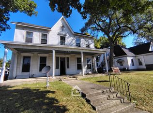 132 W 5th St, Anderson, IN 46016