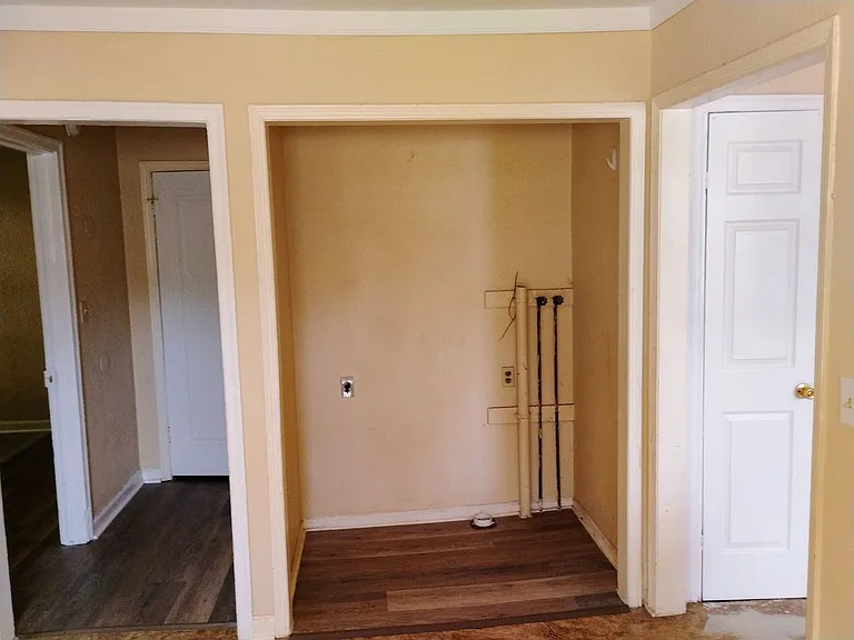 2614 E Shadybrook Ln — Photo 14