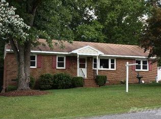 2929 Kellynn Dr, Midlothian, VA 23112