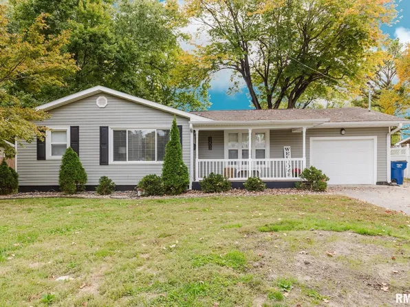 1203 W Goodall St, Marion, IL 62959