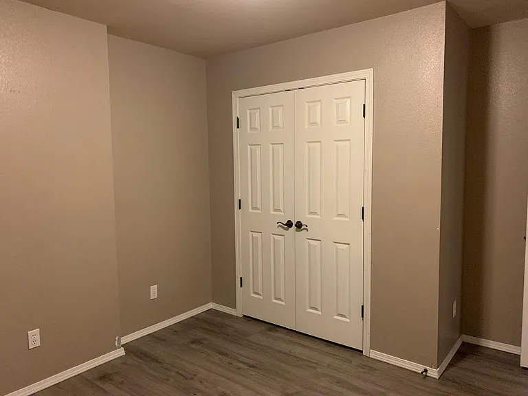 700 N Cummings Ave — Photo 8