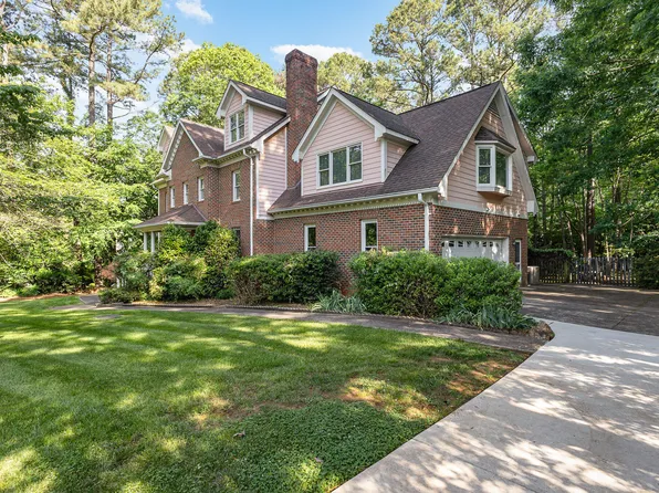 708 Presnell Ct, Raleigh, NC 27615