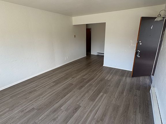 2nd image of 13400 Roosevelt Way N APT 4