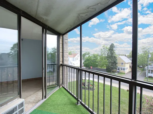 140 Captain Thomas Boulevard #307, West Haven, CT 06516