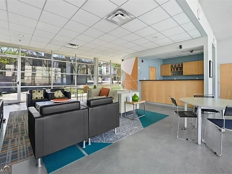 1250 Breuer Mews NW — Photo 30
