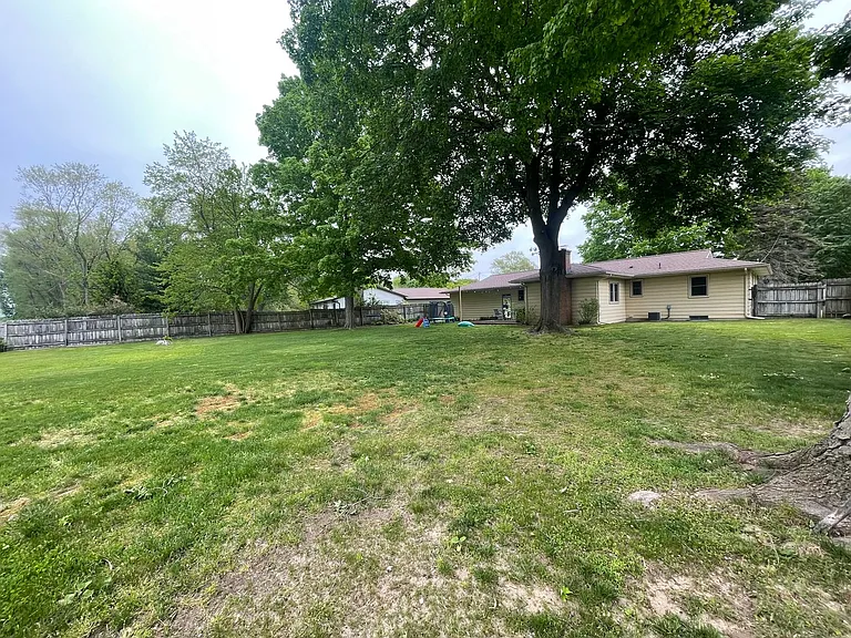 7865 Ridgewood Dr — Photo 30
