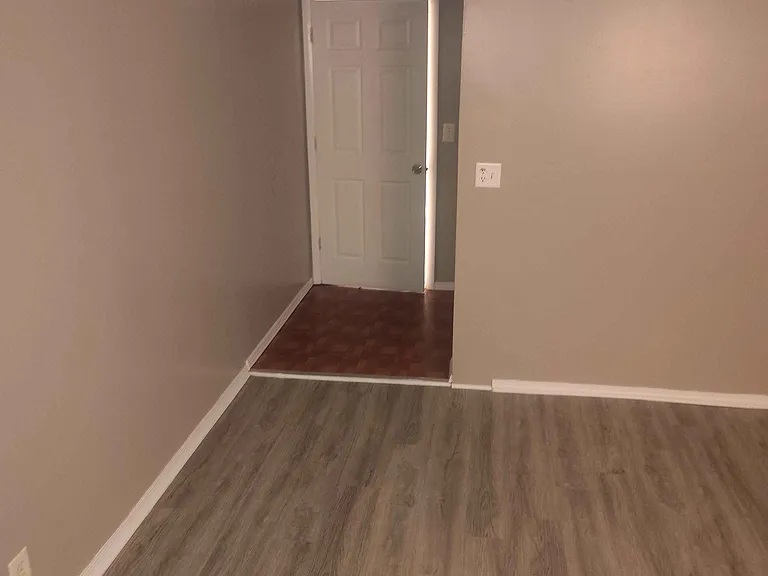 2922 Colorado Ave — Photo 13