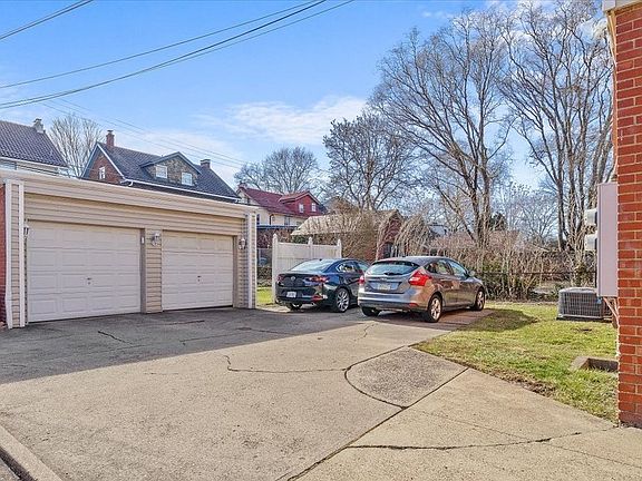3rd image of 7036-7038 Meade Pl