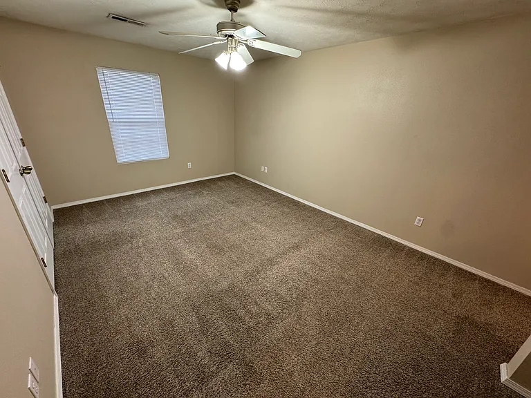 Clifton Height Apartments — Photo 6