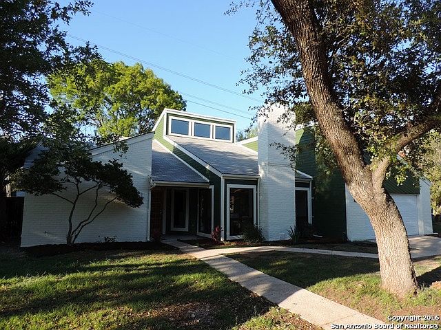 1st image of 2607 Turkey Oak St
