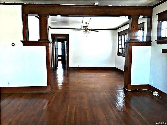 2nd image of 103 Brunswick Blvd #2