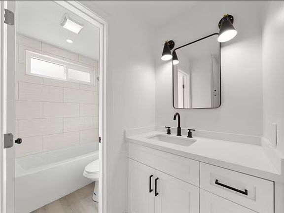 4th image of 3444 E Wilton St APT 2