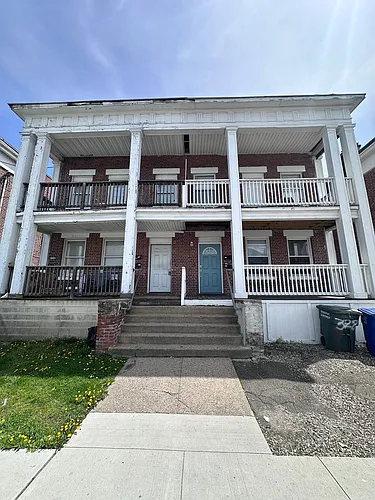 332-334 Bond St Photo 1