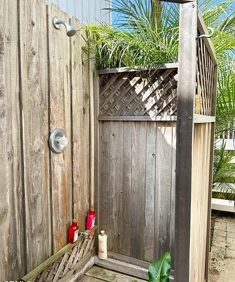 248 Cahuenga Dr — Photo 57