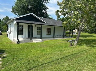 104 W Choctaw Ave, Savanna, OK 74565