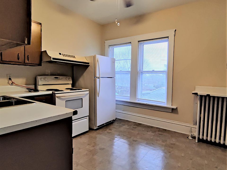 975 / 310 N. Elm St. Waterman 5 Apartment Rentals Waterman, IL Zillow