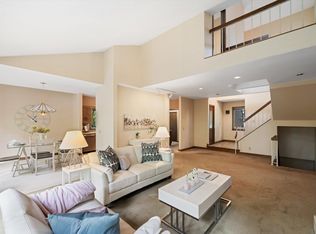 1250 Mourning Dove Ct, Eagan, MN 55123