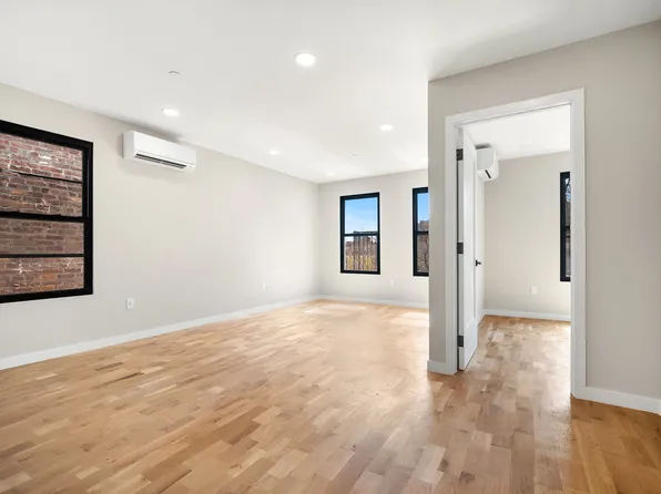 67 West 169th Street 301 image 2 of 8
