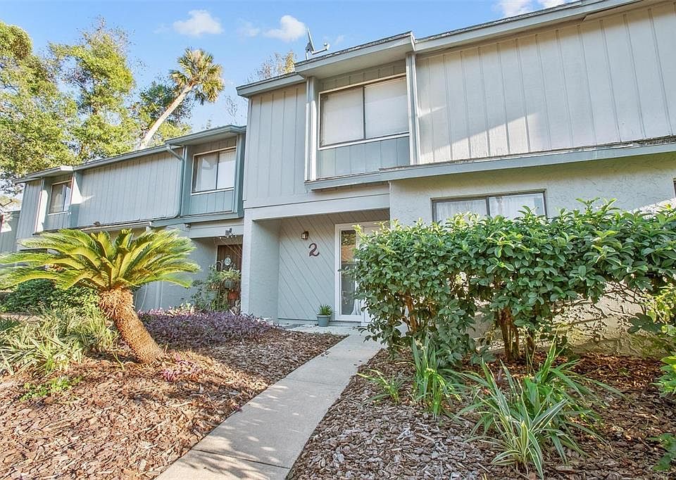 1st image of 2 Fair Oaks Cir