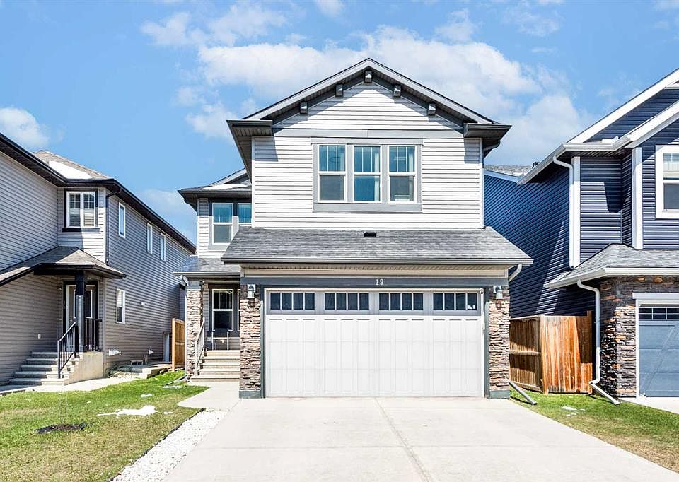 1st image of 19 S Skyview Ranch Cres NE