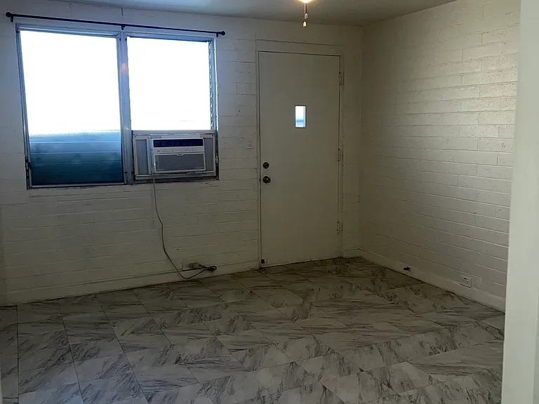 2824 Date St #3 — Photo 4