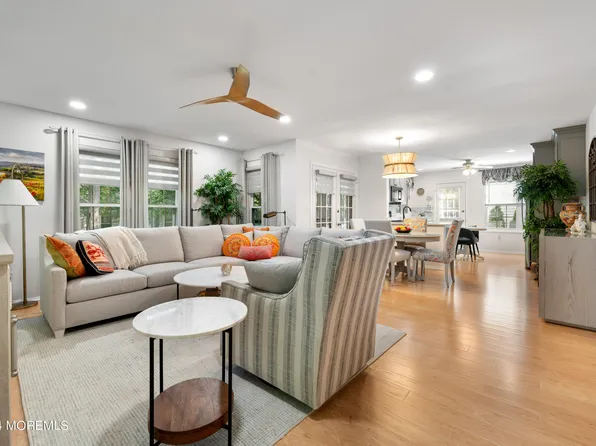 734C Chatham Lane, Manchester, NJ 08759