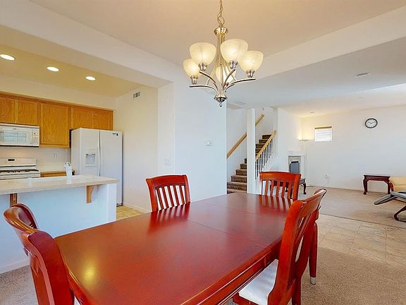 5th image of 589 Betten Ct