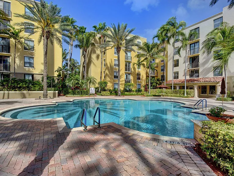 630 Sapodilla Ave #223 — Photo 31