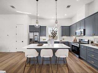 835 Elkhart St #B, Houston, TX 77091