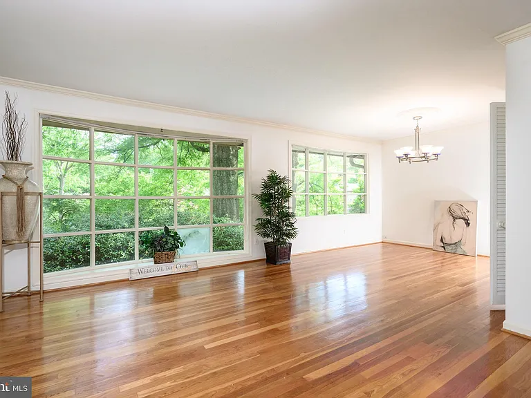 6728 Sulky Ln — Photo 3