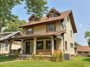 691 38th St, Des Moines, IA 50312