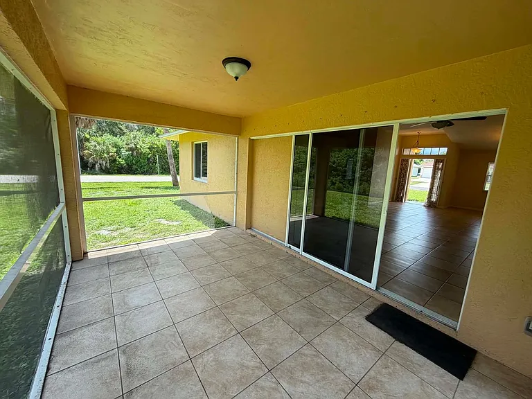 17031 Hillsborough Blvd — Photo 29