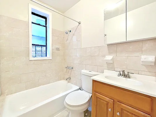 Rented by Platinum Properties | media 20