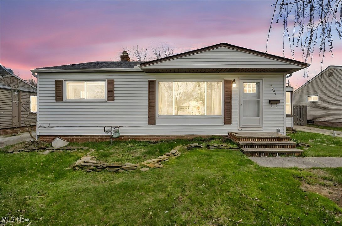 5097 Chestnut Hill Dr, Willoughby, OH 44094 | Zillow