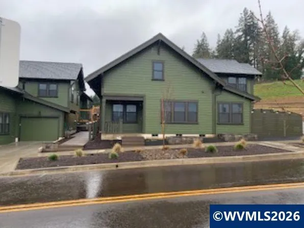 1702 Strong Rd SE, Salem, OR 97302