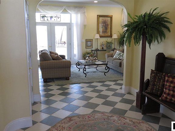 2nd image of 8 River Rock Ln