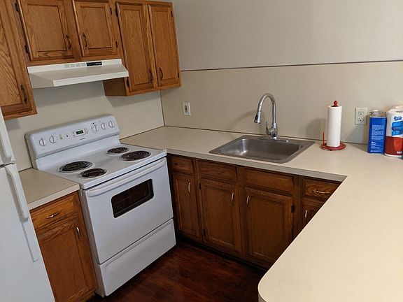4th image of 920 N Madison St #2A