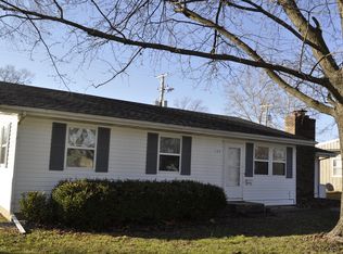 137 N Barker Ave, Bolivar, MO 65613