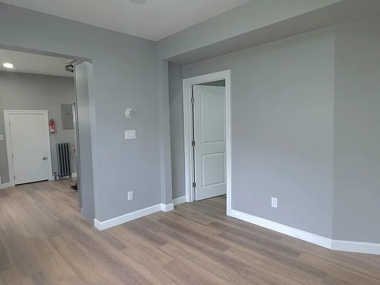 215 S Valley Ave #1 — Photo 8