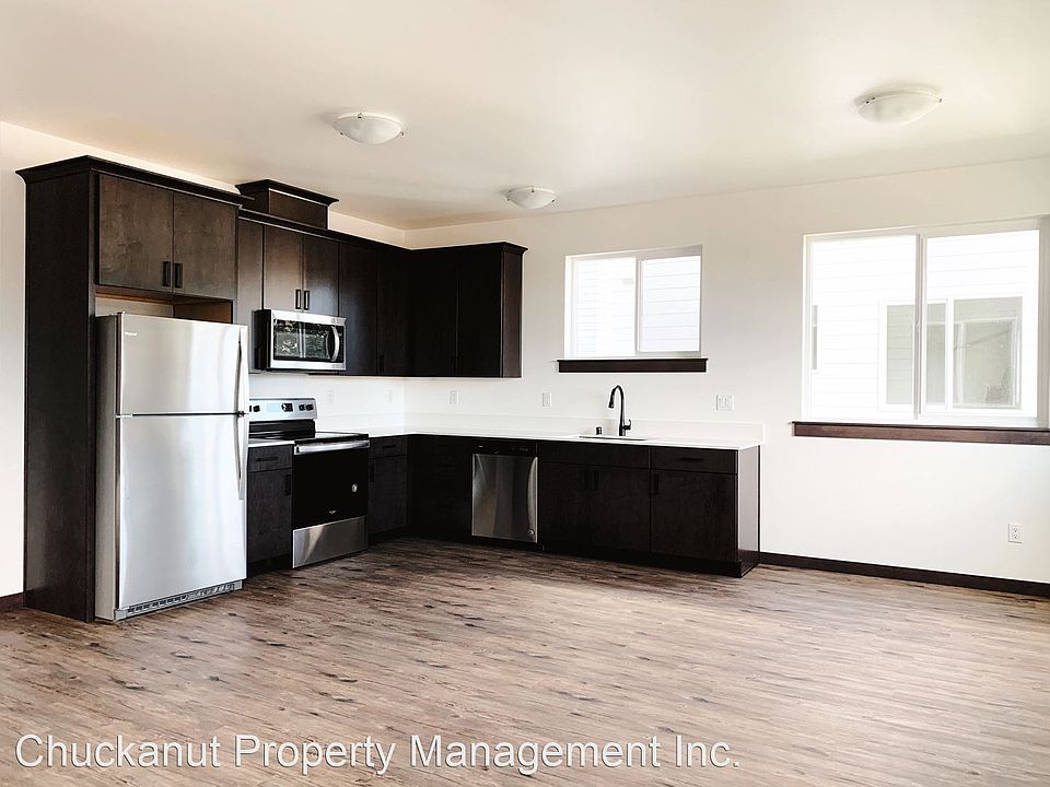 2nd image of 6105 Vista Dr #6107