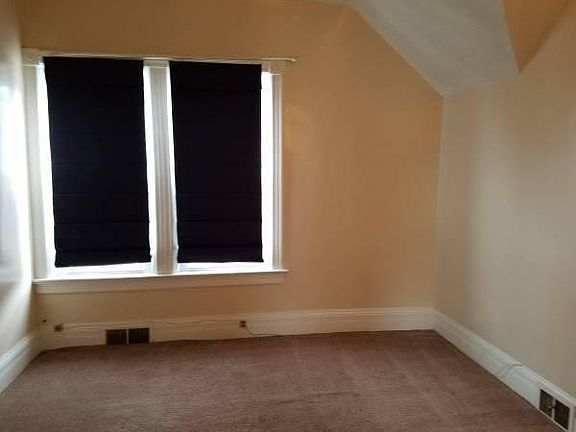 2nd image of 824 W 23rd St APT 2
