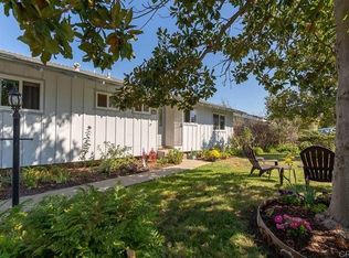 325 W Kalmia St, Fallbrook, CA 92028