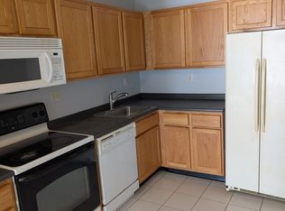 9491-2 Pleasant Valley Rd #6-4, South Windsor, CT 06074