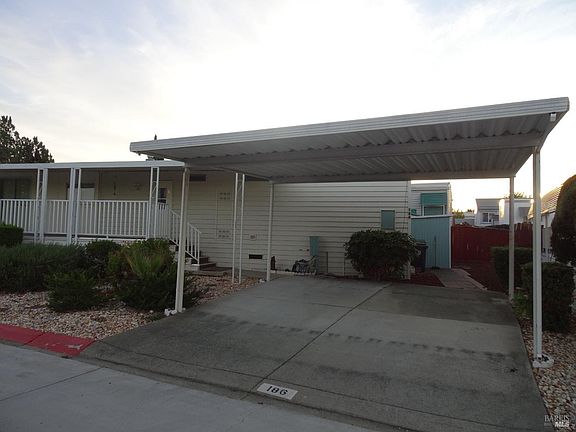 2nd image of 186 Bel Air Circle