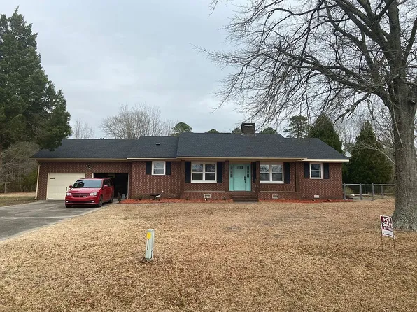 129 Galloway Rd, New Bern, NC 28560