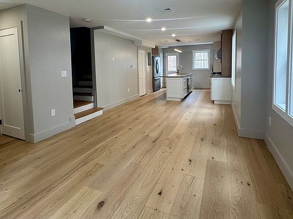 5th image of 122 W 7th St #E